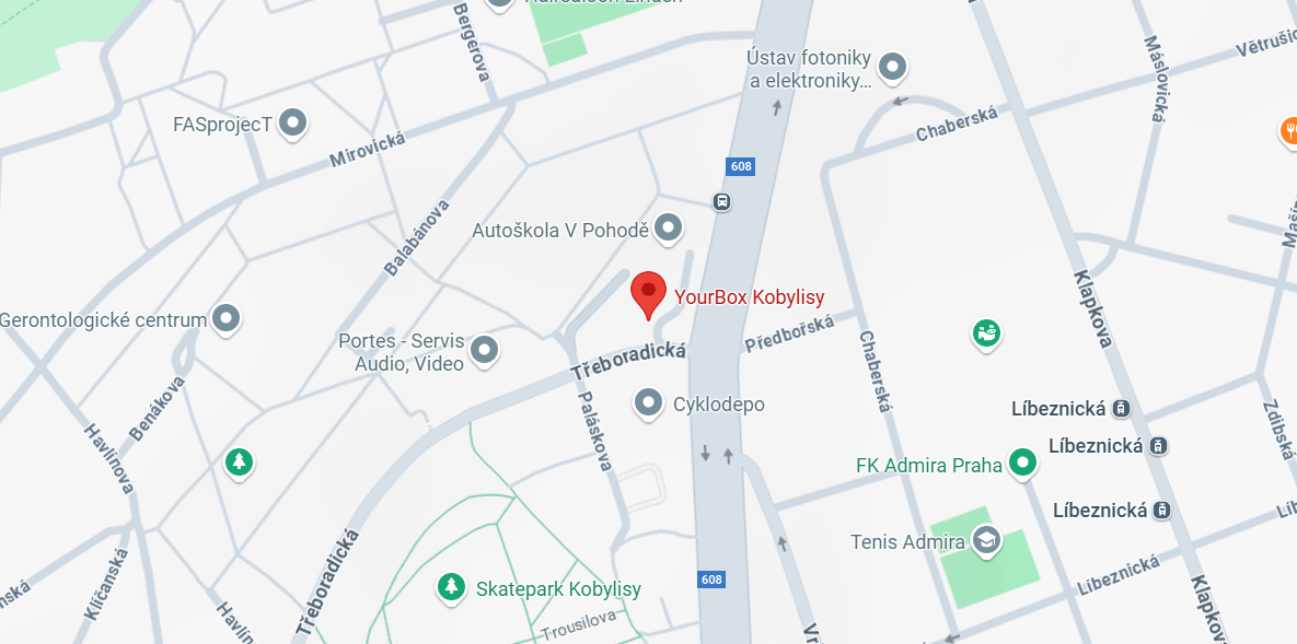 mapa s červeným špendlíkem